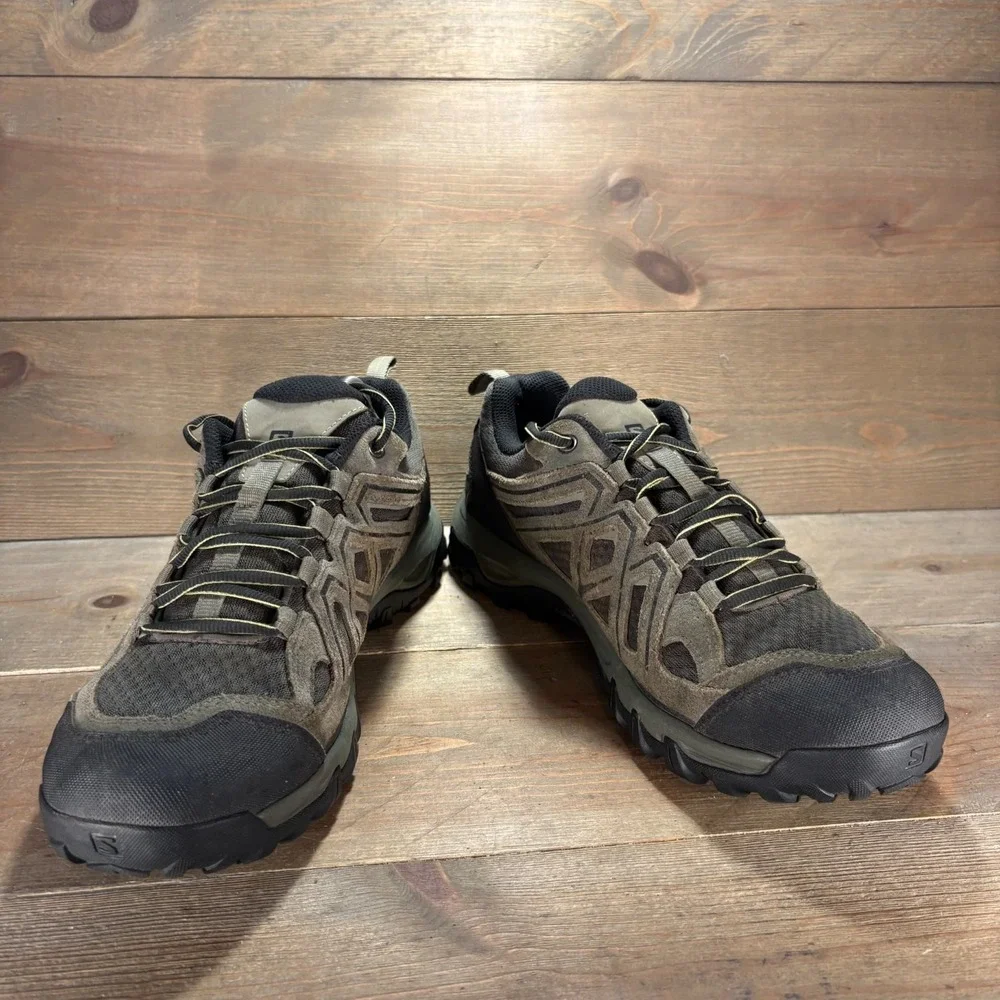 Salomon Evasion 2 Aero Mens size 10 shoes green Suede Hiking Trail sneakers